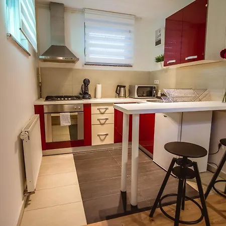 Ebus Apartment *